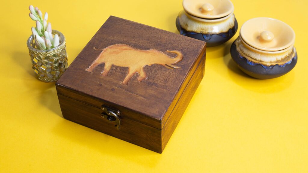 Gaja wooden box in Gold