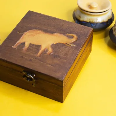 Gaja wooden box in Gold